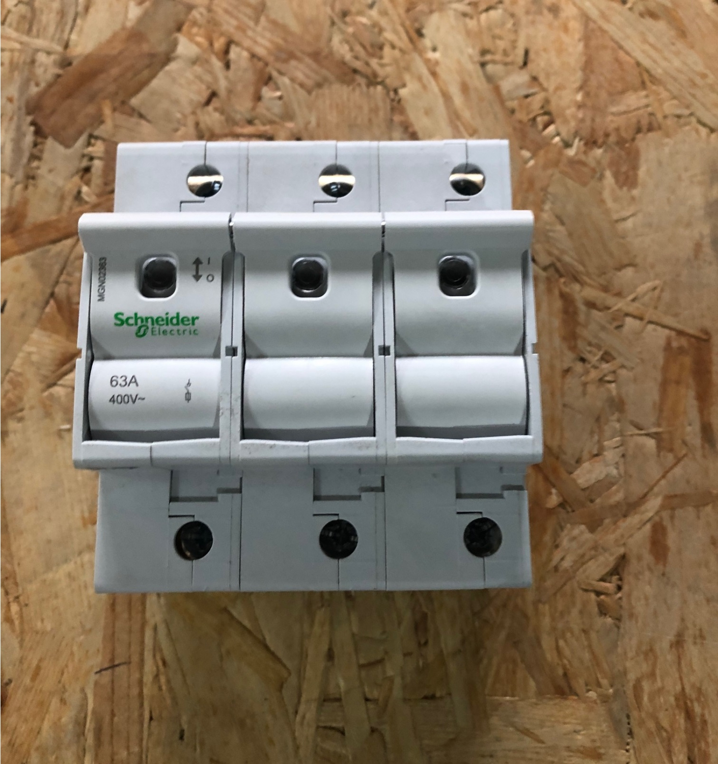 Schneider Electric Acti9 Lasttrennschalter ISW 3P 63A – Sicher Trennen, Robust, Mit VisiSafe & VisiTrip